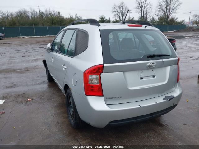 Photo 2 VIN: KNAHG8C89A7303931 - KIA RONDO 