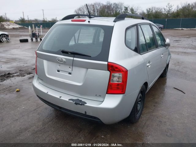 Photo 3 VIN: KNAHG8C89A7303931 - KIA RONDO 