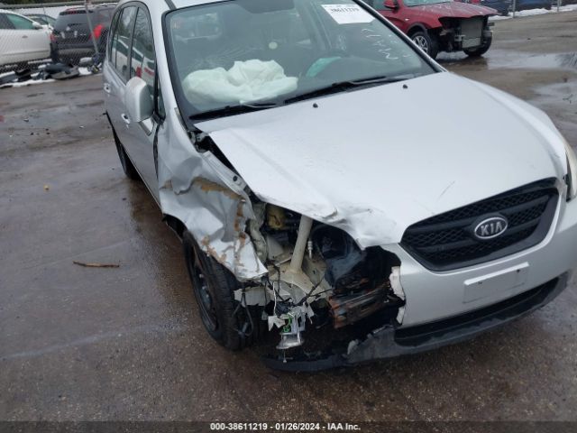 Photo 5 VIN: KNAHG8C89A7303931 - KIA RONDO 