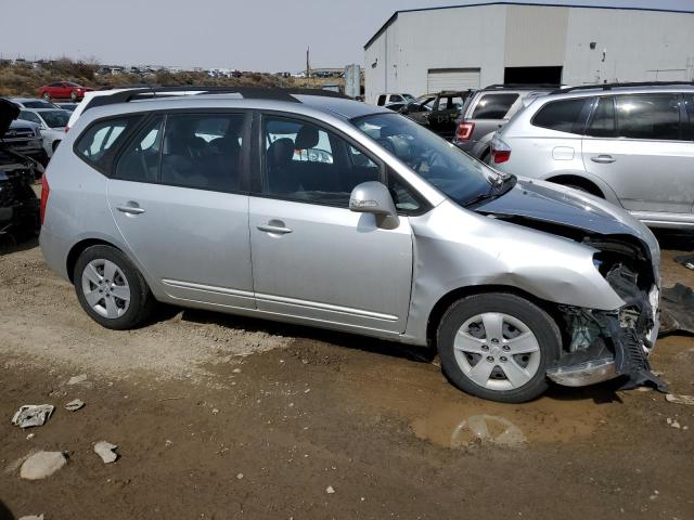 Photo 3 VIN: KNAHG8C96A7298843 - KIA RONDO LX 