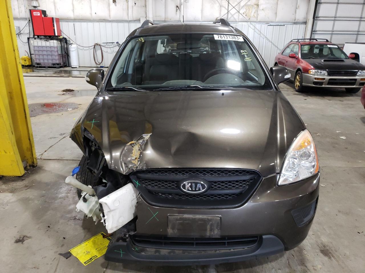 Photo 4 VIN: KNAHG8C96A7299393 - KIA RONDO 