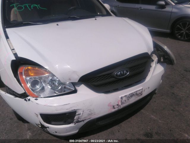 Photo 5 VIN: KNAHG8C97A7302849 - KIA RONDO 