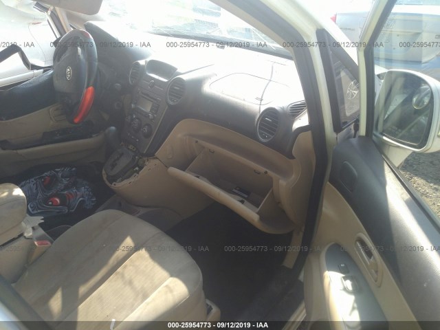 Photo 4 VIN: KNAHG8C98A7309406 - KIA RONDO 