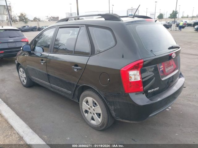 Photo 2 VIN: KNAHG8C99A7302836 - KIA RONDO 