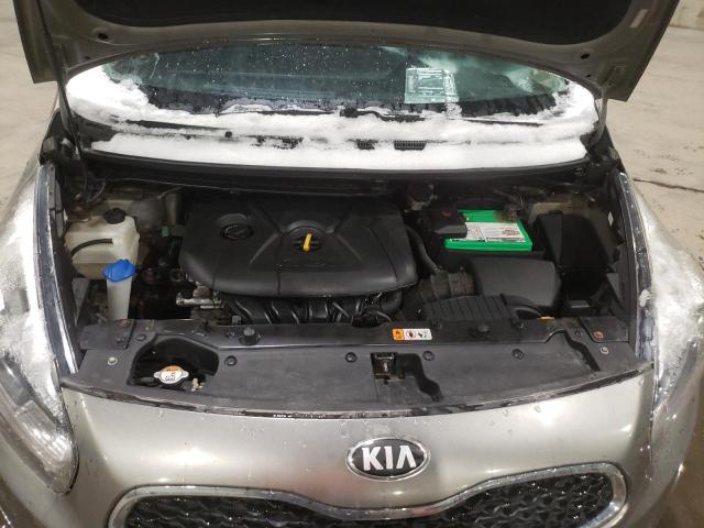 Photo 10 VIN: KNAHT8A33E7028050 - KIA RONDO 