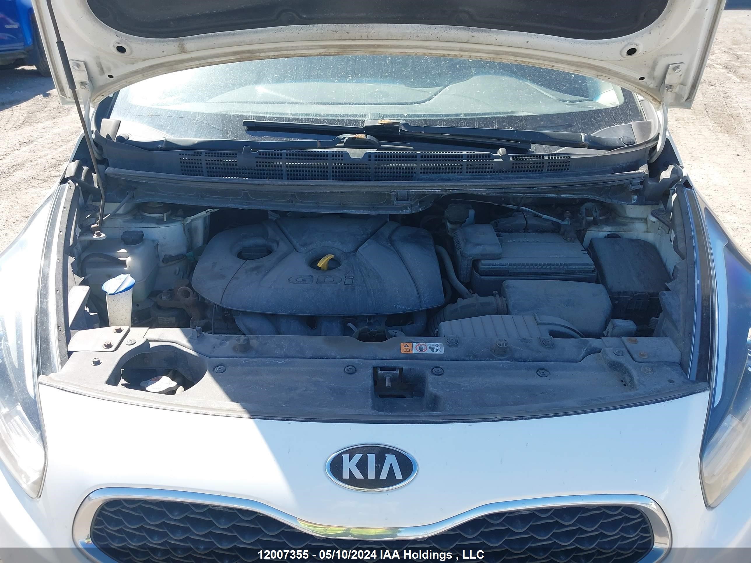 Photo 9 VIN: KNAHT8A34E7011581 - KIA RONDO 