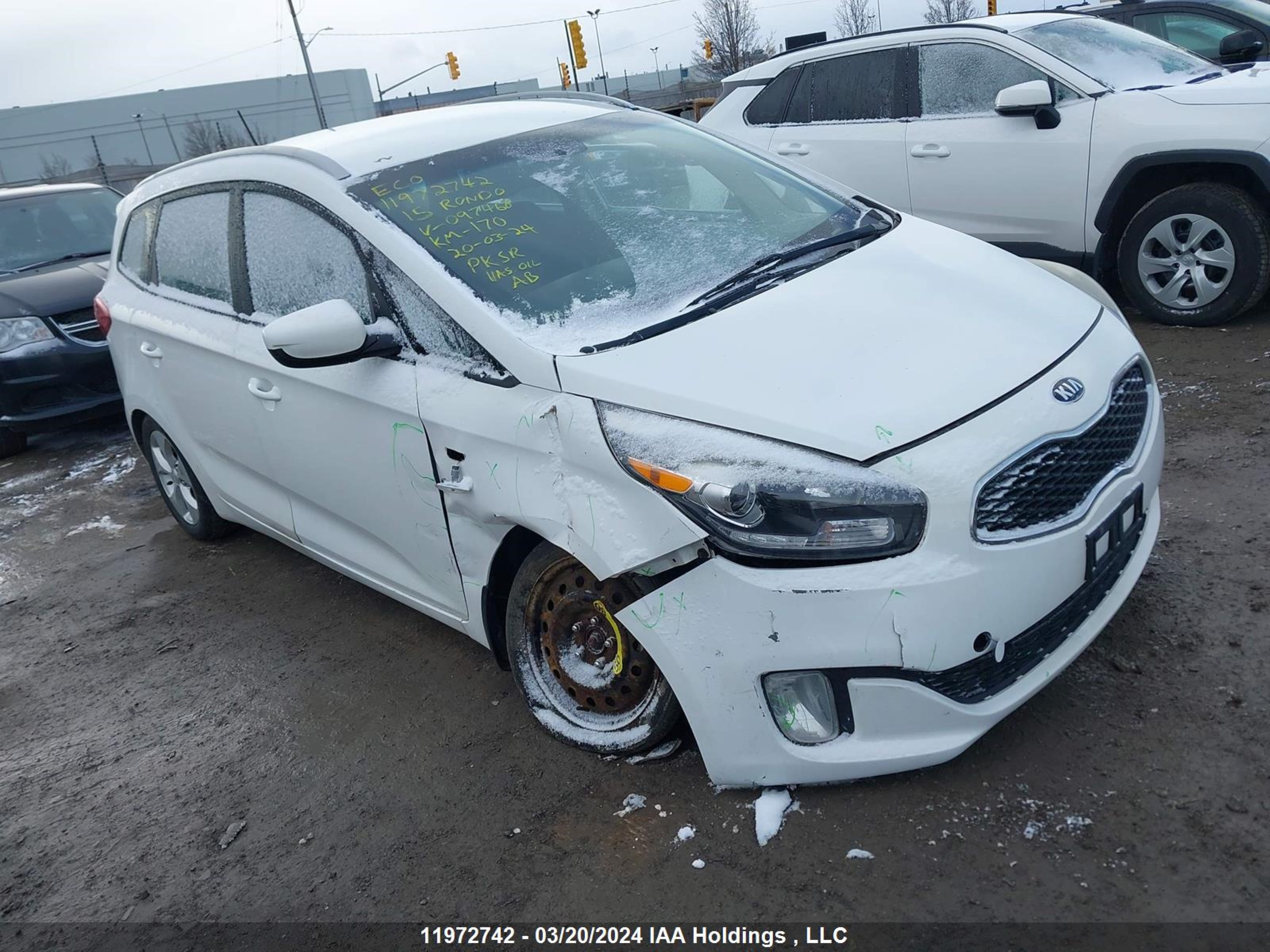 Photo 0 VIN: KNAHT8A37F7097468 - KIA RONDO 