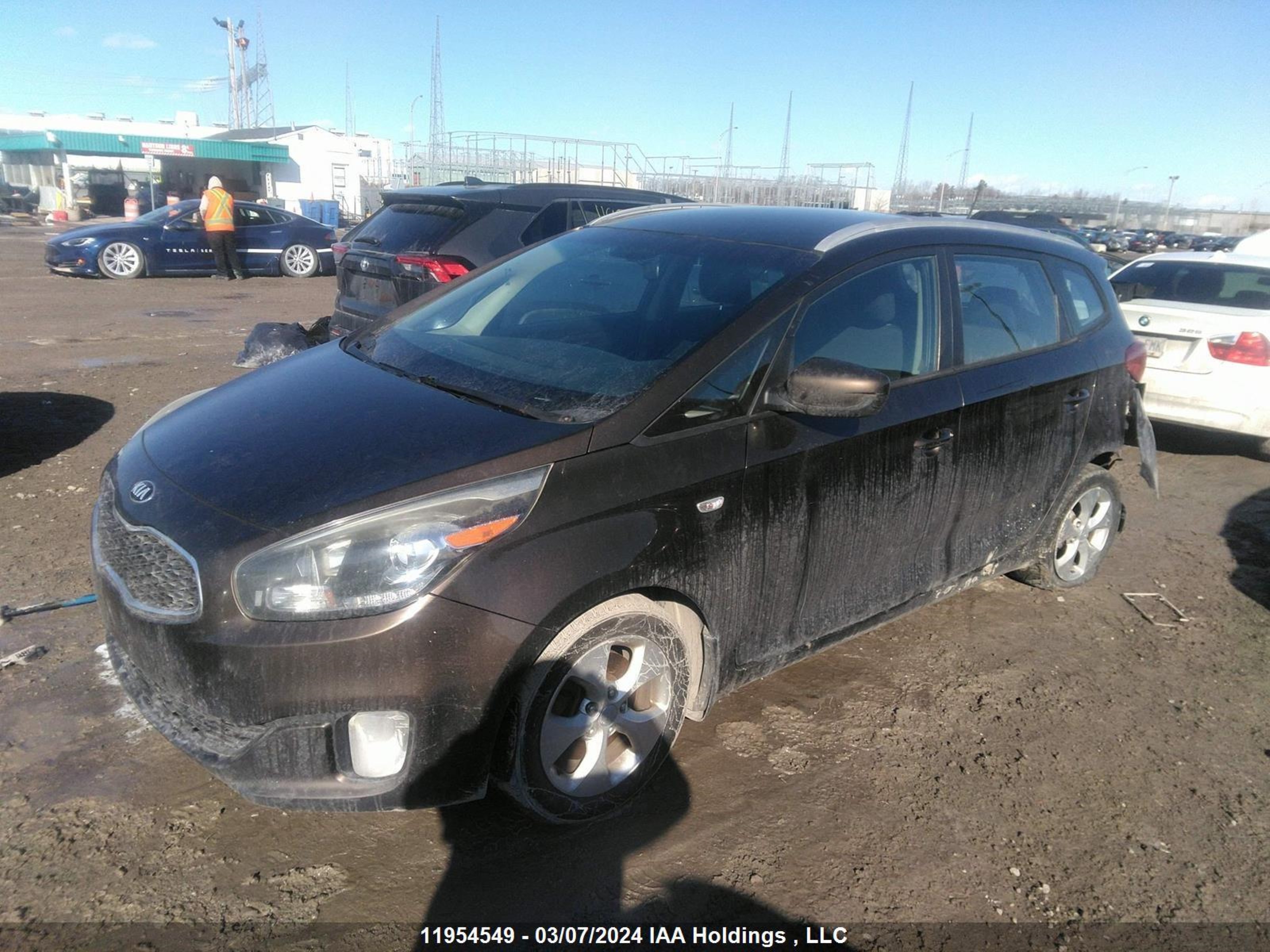 Photo 1 VIN: KNAHT8A38F7088925 - KIA RONDO 