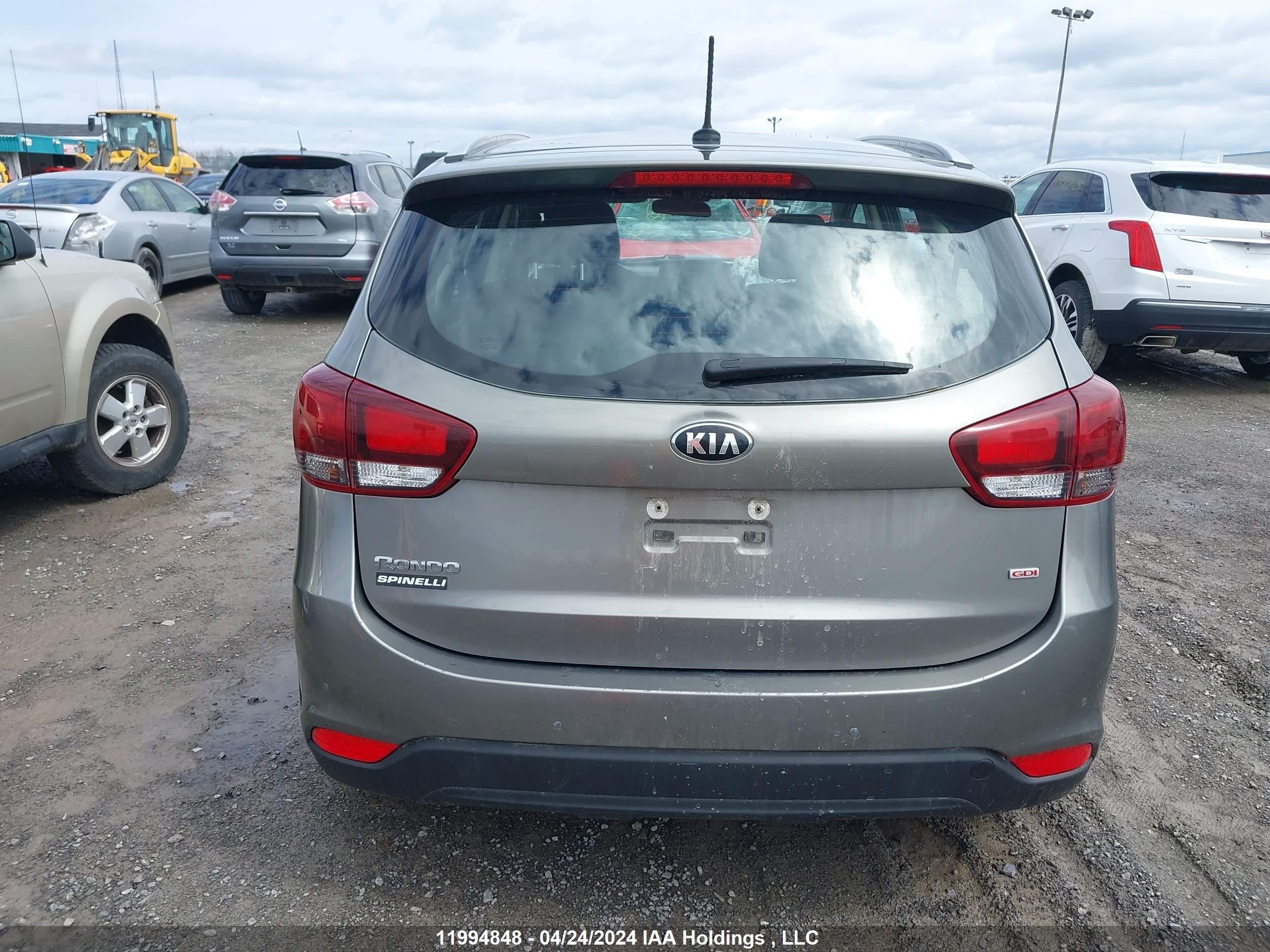 Photo 15 VIN: KNAHT8A38H7170253 - KIA RONDO 