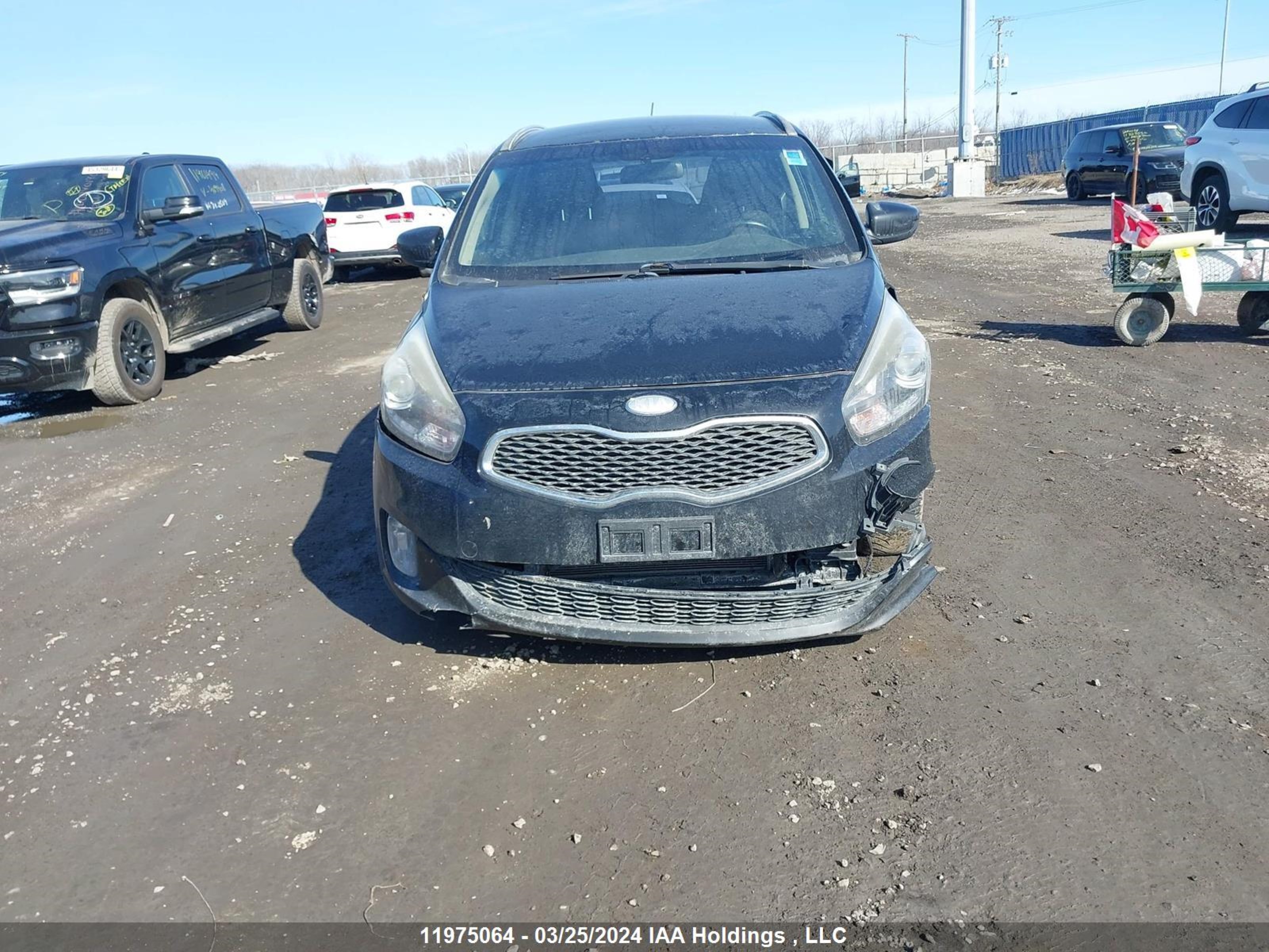 Photo 11 VIN: KNAHT8A39E7009650 - KIA RONDO 