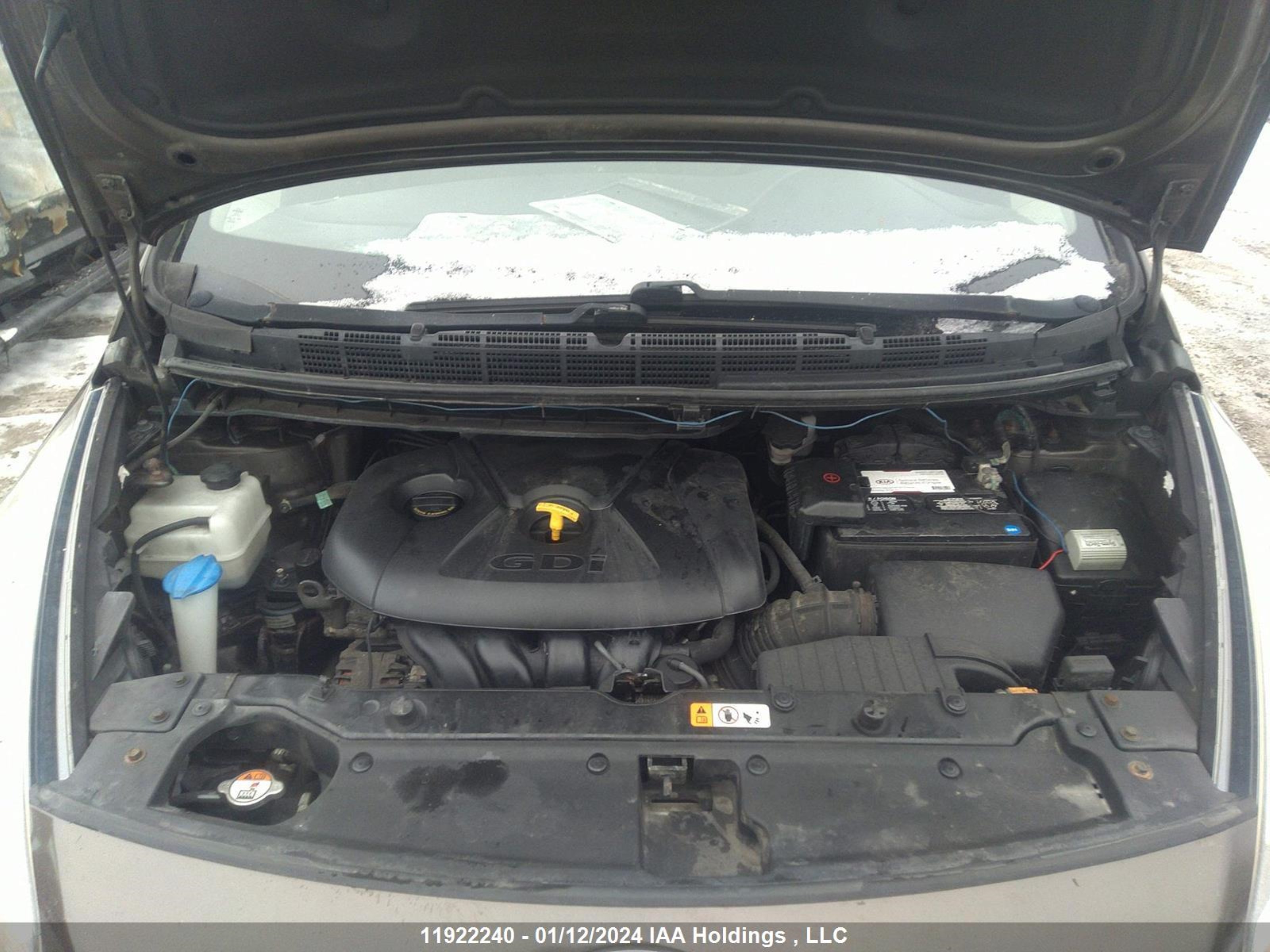 Photo 9 VIN: KNAHT8A39E7052871 - KIA RONDO 