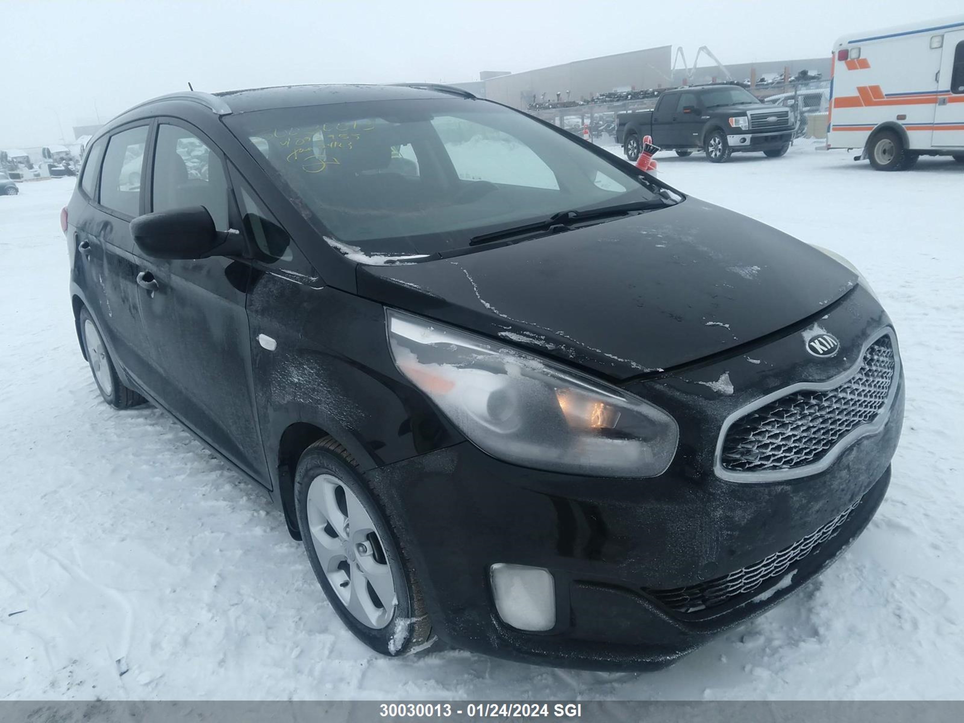 Photo 0 VIN: KNAHT8A39F7093955 - KIA RONDO 