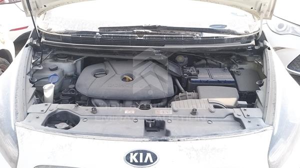 Photo 27 VIN: KNAHU8124H7159061 - KIA CARENS 