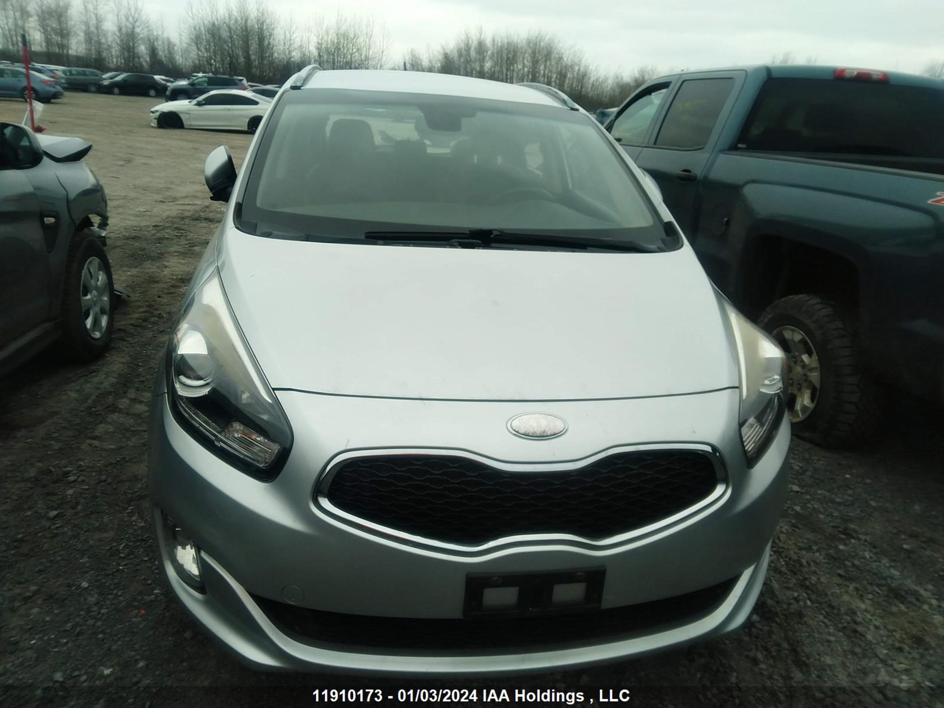 Photo 5 VIN: KNAHU8A30E7008724 - KIA RONDO 