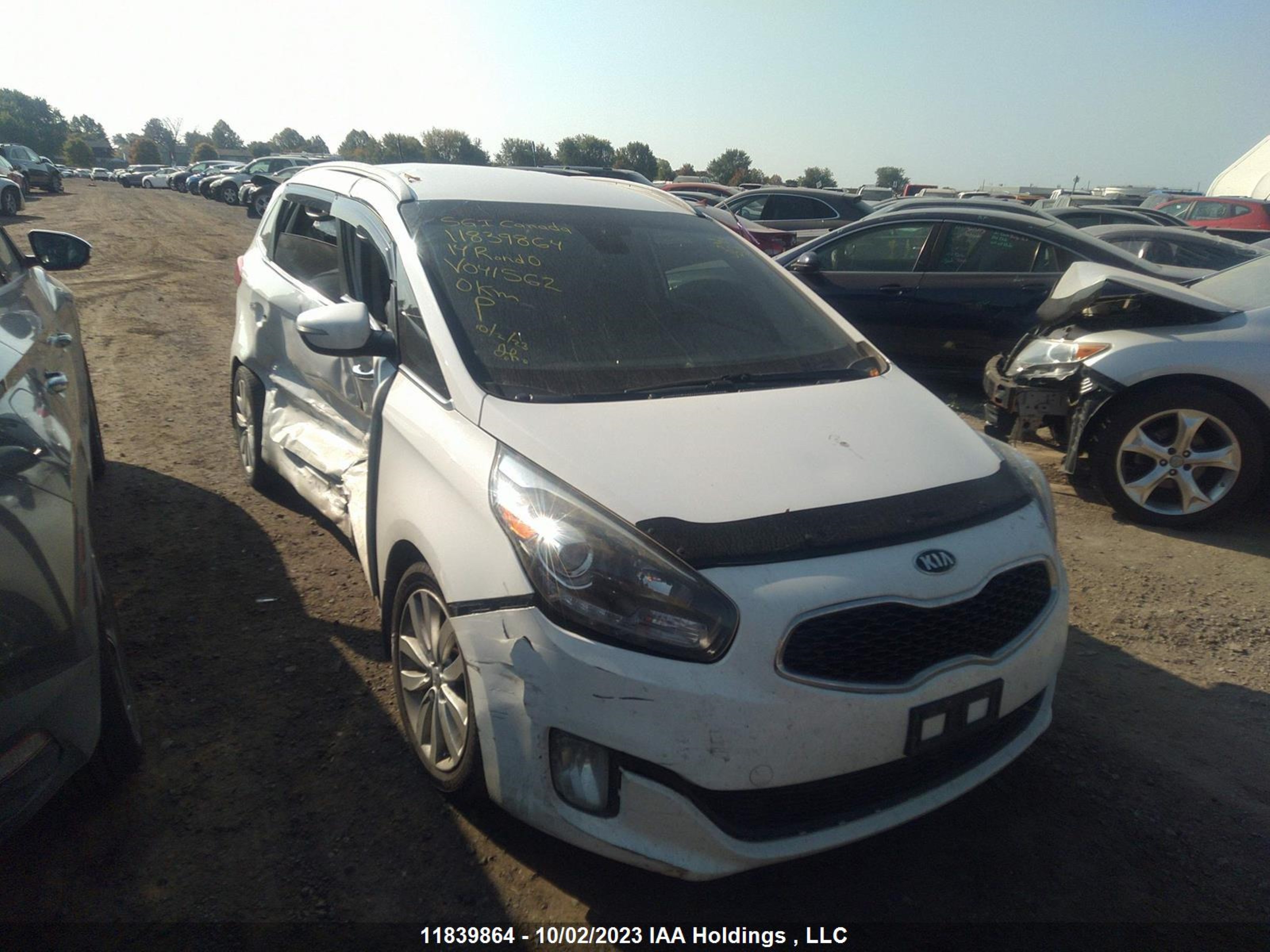 Photo 0 VIN: KNAHU8A30E7041562 - KIA RONDO 