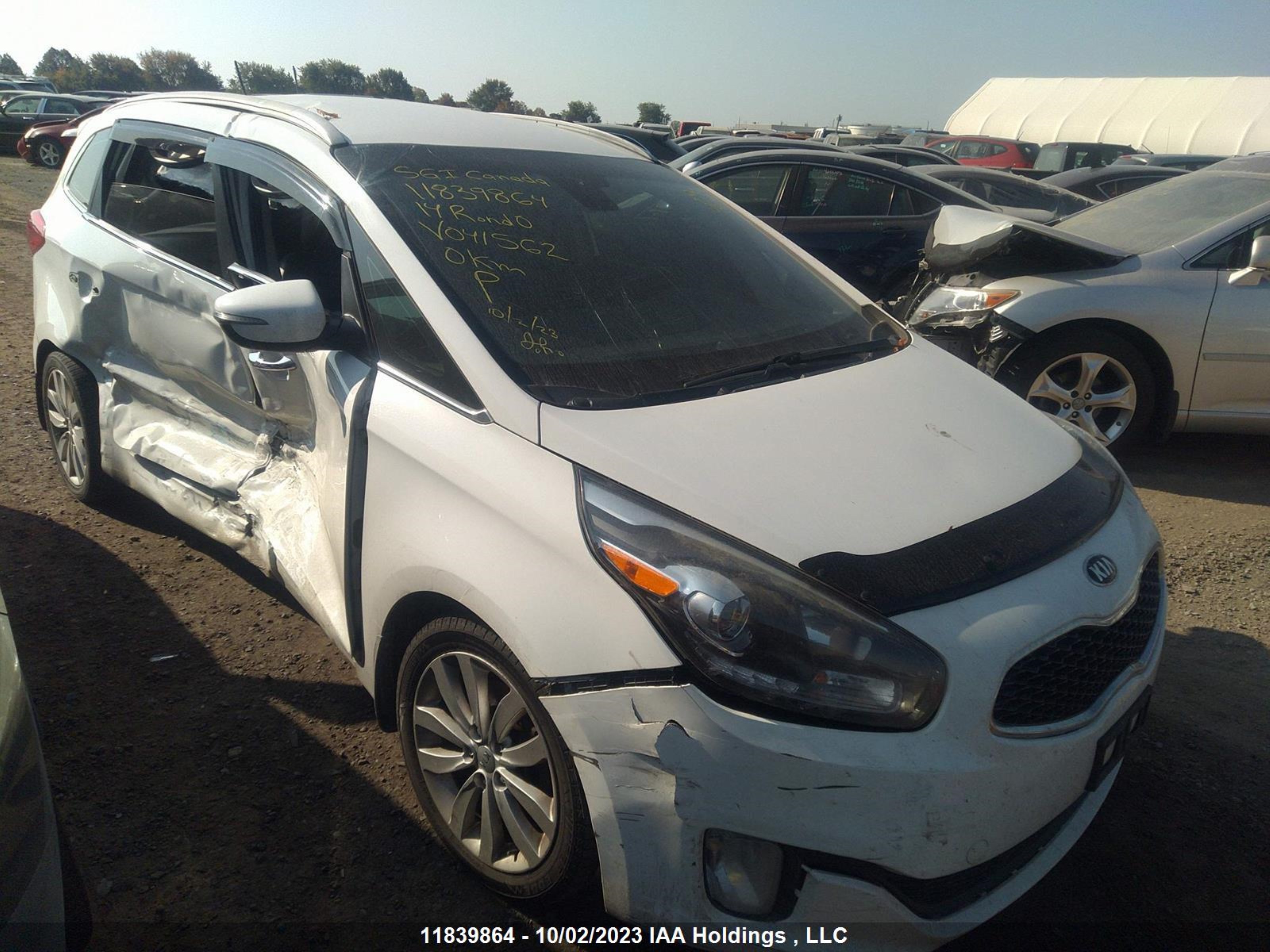 Photo 5 VIN: KNAHU8A30E7041562 - KIA RONDO 