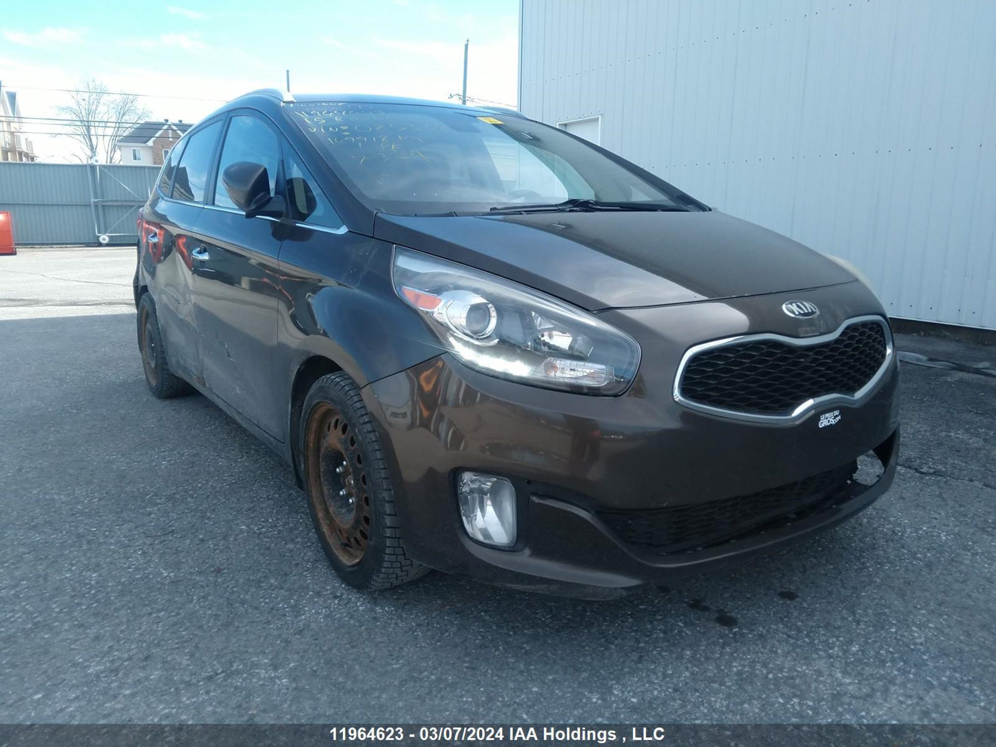 Photo 0 VIN: KNAHU8A30F7085336 - KIA RONDO 