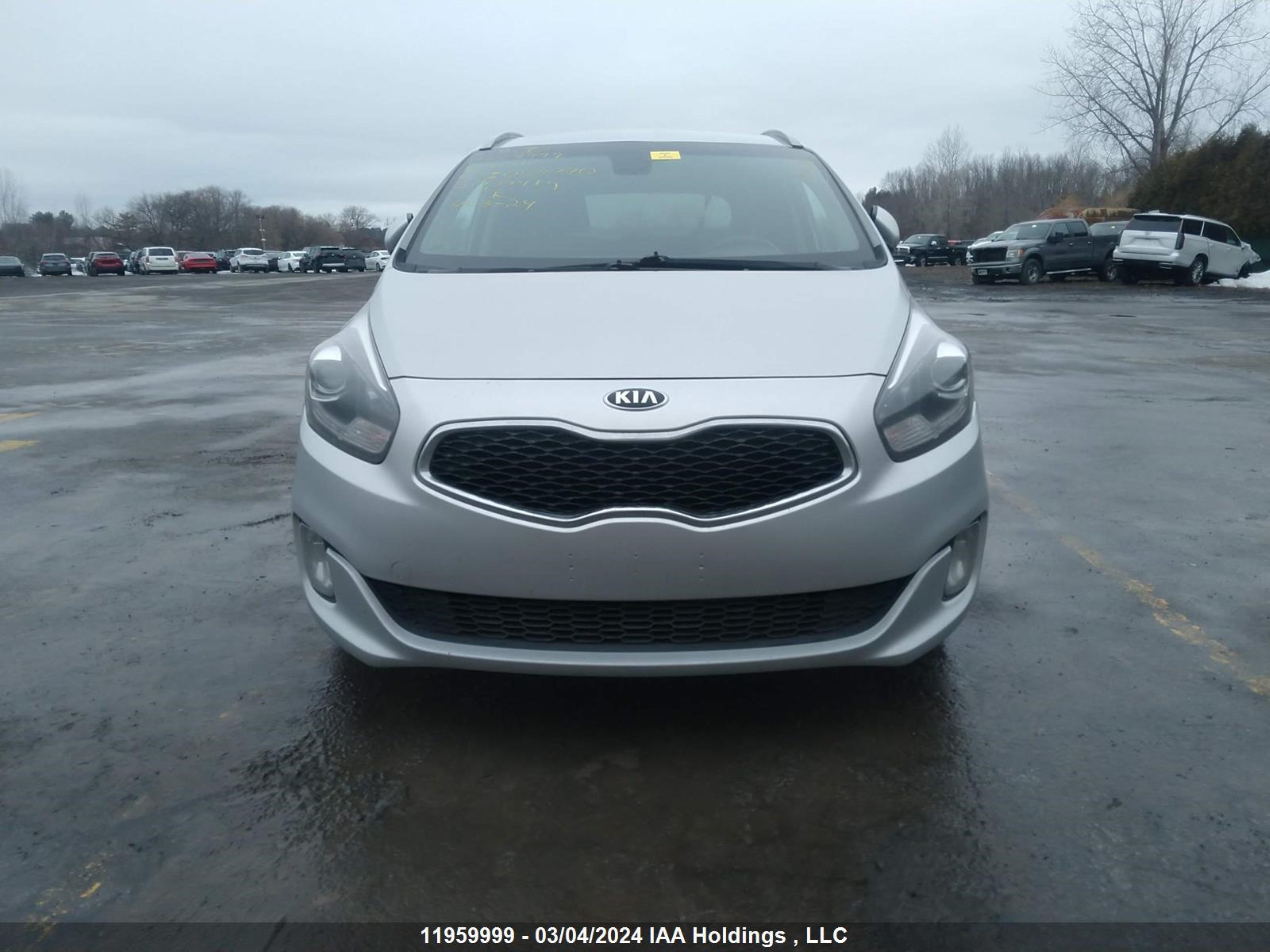 Photo 11 VIN: KNAHU8A34E7058770 - KIA RONDO 