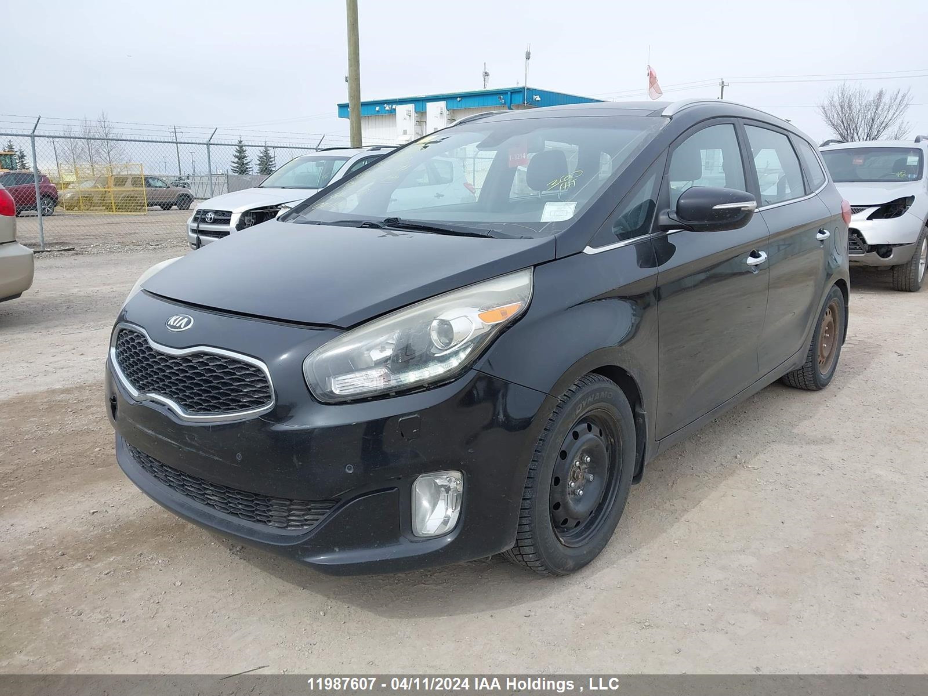 Photo 1 VIN: KNAHU8A39F7086243 - KIA RONDO 