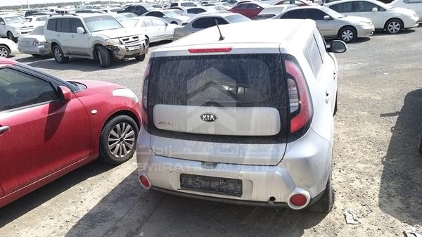 Photo 10 VIN: KNAJN8118G7860660 - KIA SOUL 