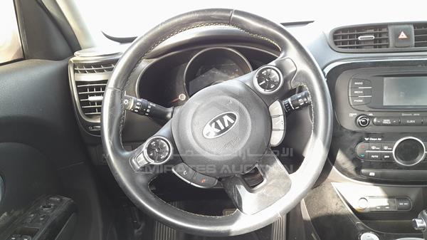 Photo 13 VIN: KNAJP8118H7369470 - KIA SOUL 