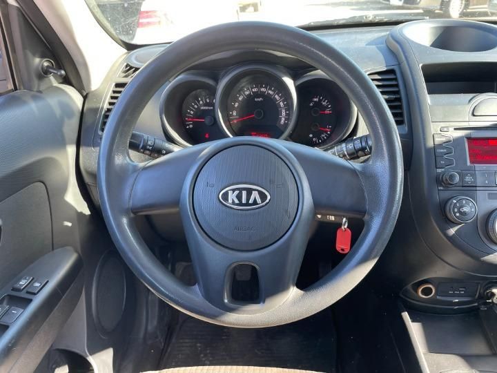 Photo 27 VIN: KNAJT813AB7298038 - KIA SOUL MPV 