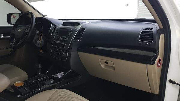 Photo 23 VIN: KNAKU8111F5567572 - KIA SORENTO 