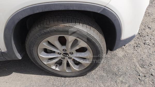 Photo 30 VIN: KNAKU8118F5567584 - KIA SORENTO 