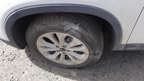 Photo 33 VIN: KNAKU8118F5567584 - KIA SORENTO 