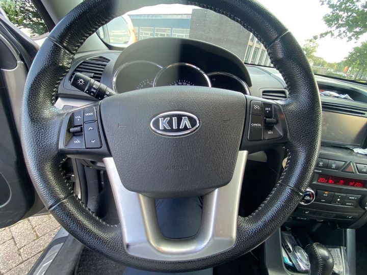 Photo 7 VIN: KNAKU811BA5072661 - KIA SORENTO 