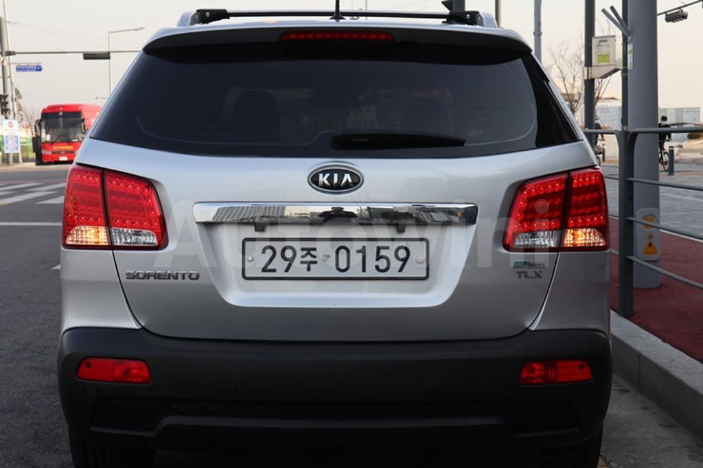 Photo 13 VIN: KNAKU815BAA062270 - KIA SORENTO R 