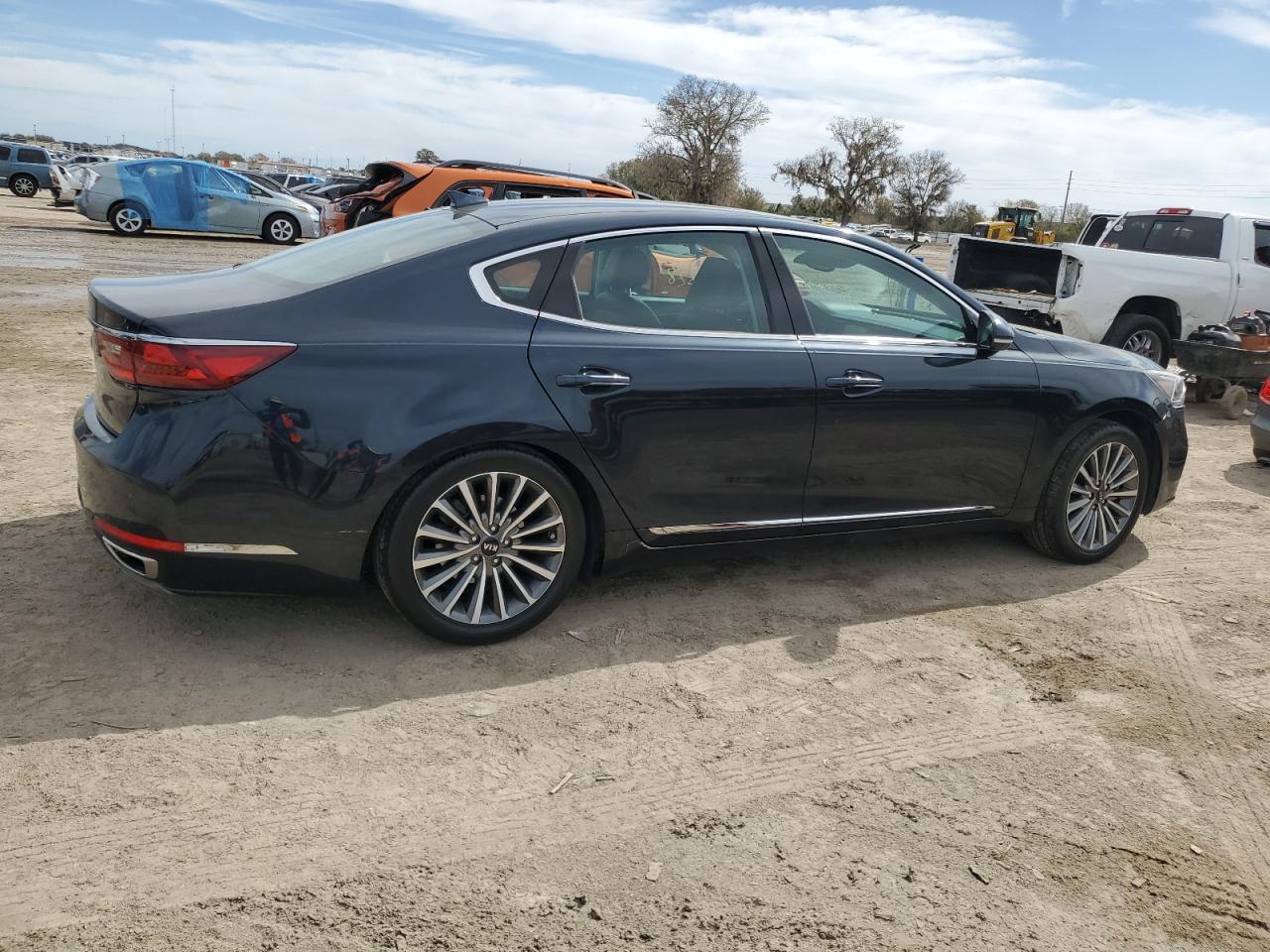 Photo 2 VIN: KNALC4J19H5061118 - KIA CADENZA 