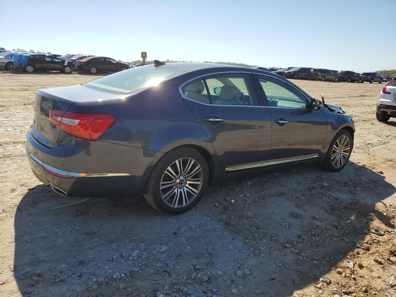 Photo 2 VIN: KNALN4D74F5188916 - KIA CADENZA 