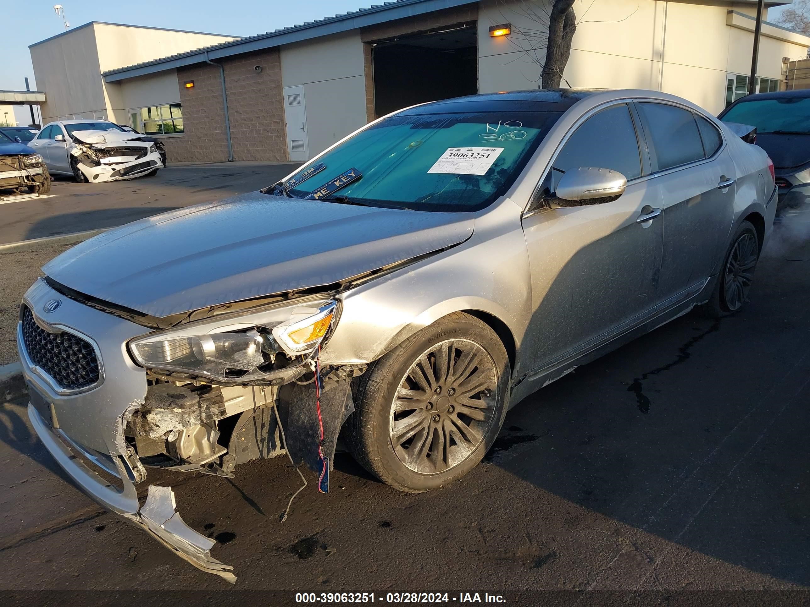 Photo 1 VIN: KNALN4D76E5137528 - KIA CADENZA 