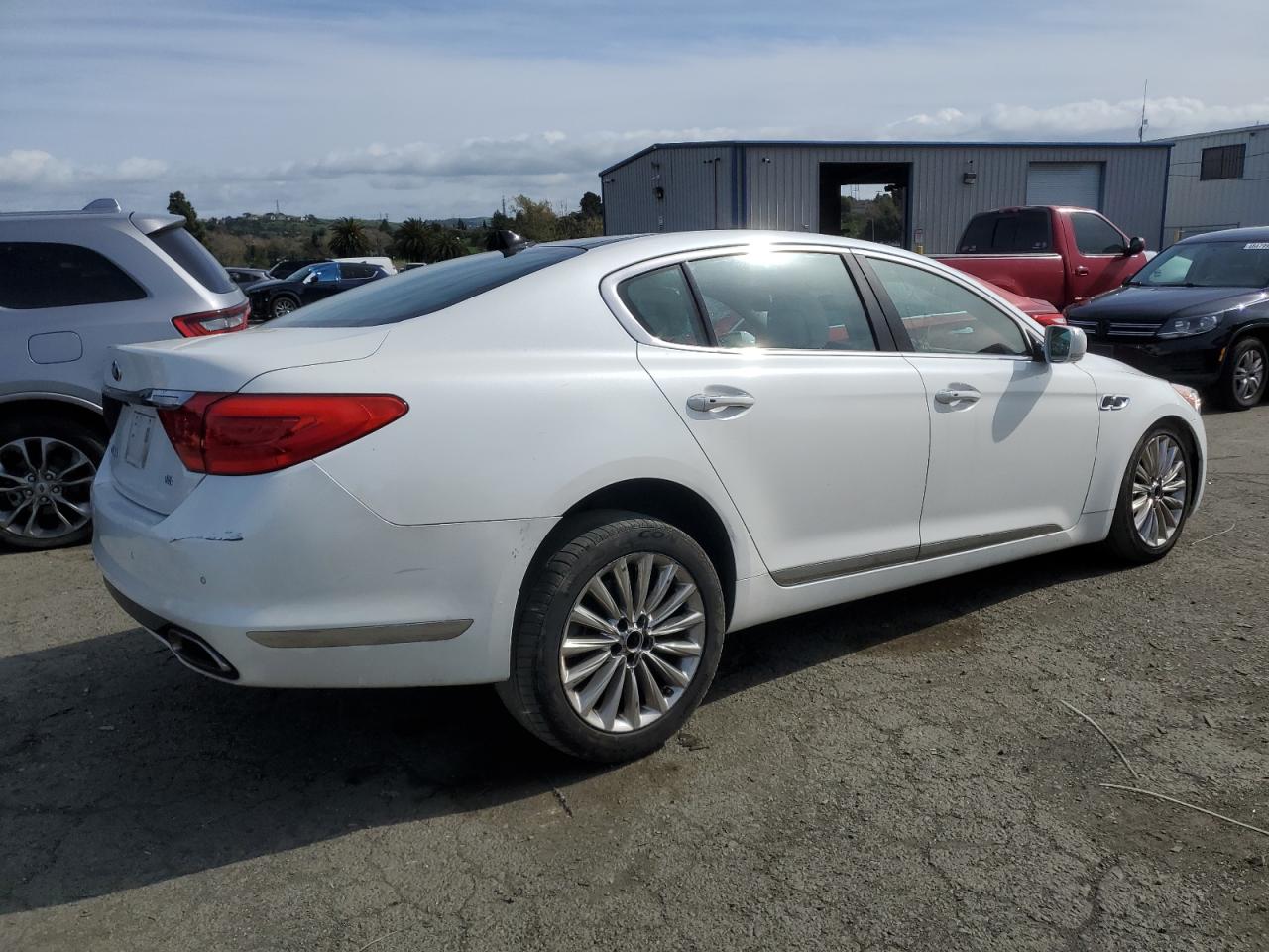 Photo 2 VIN: KNALW4D46F6018022 - KIA K900 