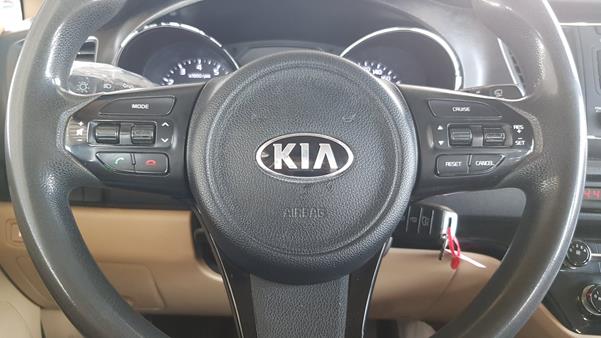 Photo 15 VIN: KNAMB812XG6187584 - KIA CARNIVAL 