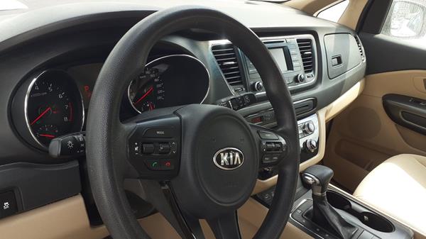 Photo 14 VIN: KNAMB812XH6307854 - KIA CARNIVAL 