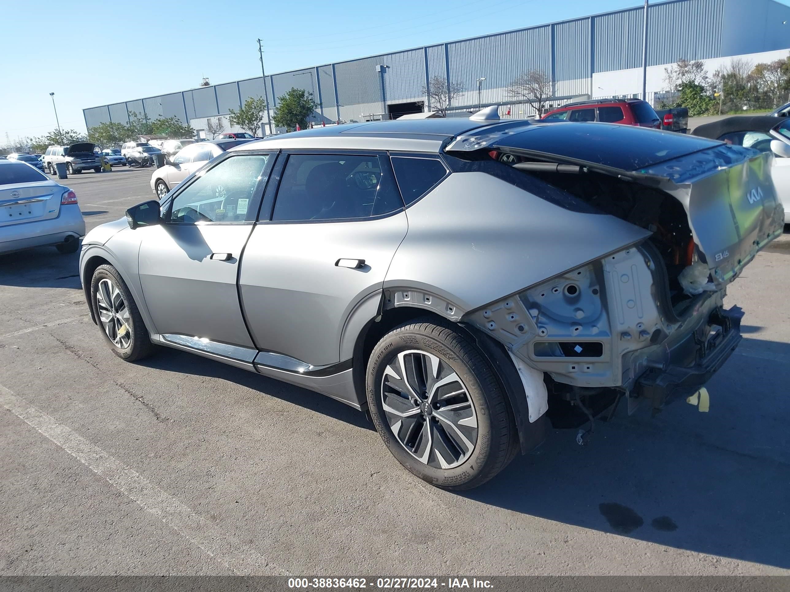 Photo 2 VIN: KNDC44LA3R5162721 - KIA EV6 