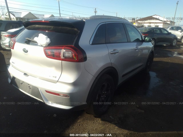 Photo 3 VIN: KNDCB3LC0H5068697 - KIA NIRO 