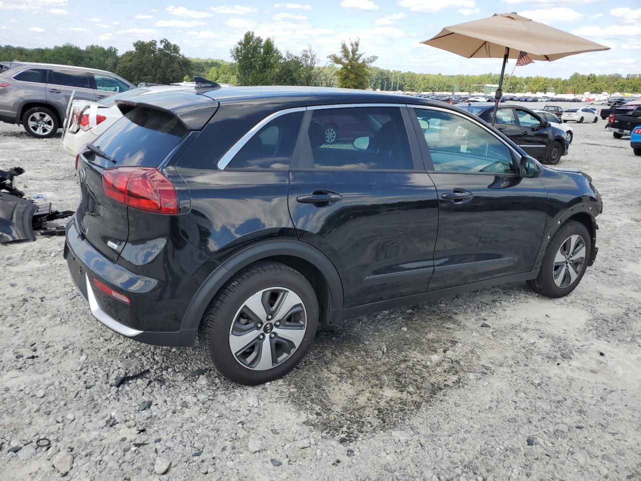 Photo 2 VIN: KNDCB3LC0J5119119 - KIA NIRO 