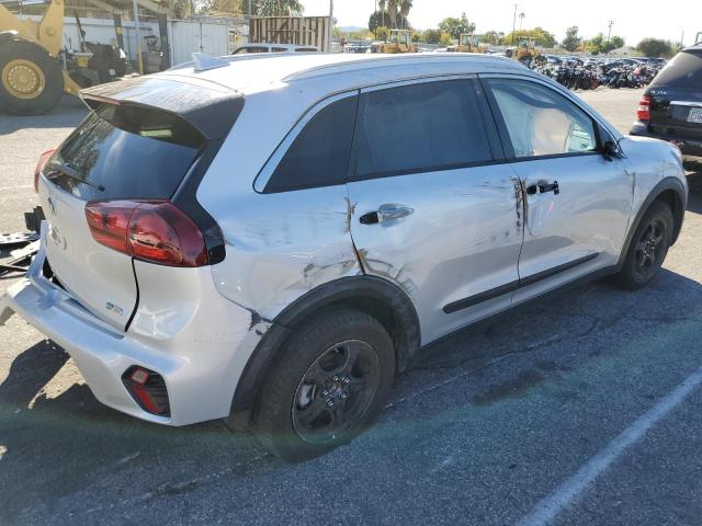 Photo 2 VIN: KNDCB3LC0L5395027 - KIA NIRO LX 