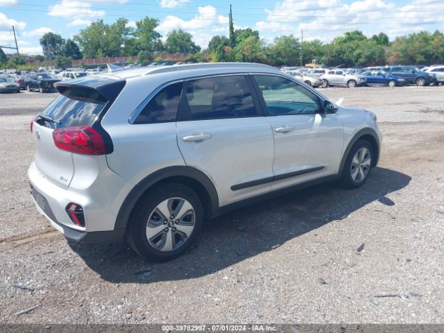 Photo 3 VIN: KNDCB3LC0L5396291 - KIA NIRO 