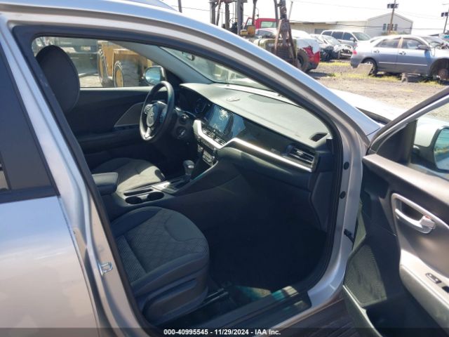 Photo 4 VIN: KNDCB3LC0M5475817 - KIA NIRO 