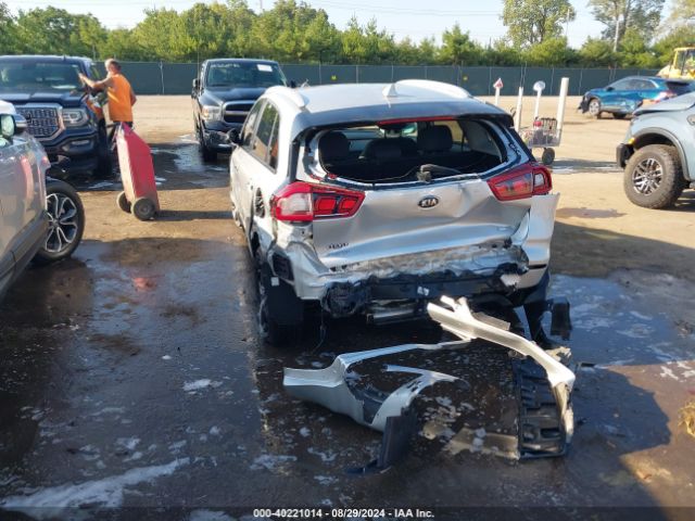 Photo 2 VIN: KNDCB3LC1H5094841 - KIA NIRO 