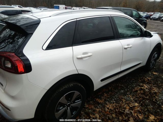 Photo 3 VIN: KNDCB3LC1J5121316 - KIA NIRO 