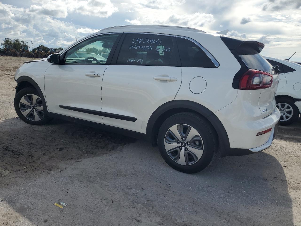 Photo 1 VIN: KNDCB3LC1K5342173 - KIA NIRO 