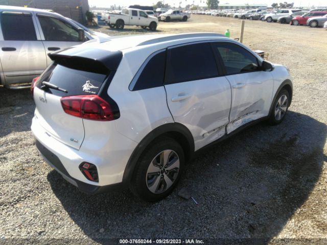 Photo 3 VIN: KNDCB3LC1N5533211 - KIA NIRO 