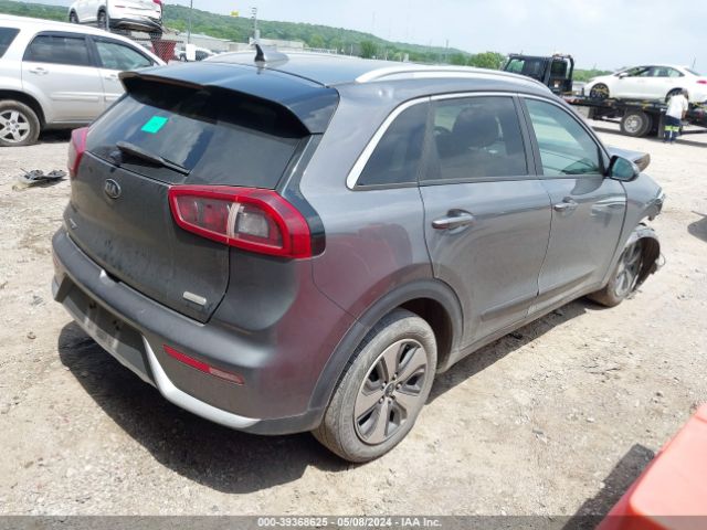 Photo 3 VIN: KNDCB3LC2J5127934 - KIA NIRO 