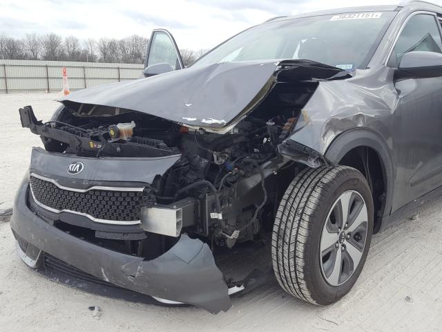 Photo 8 VIN: KNDCB3LC2J5157998 - KIA NIRO FE 