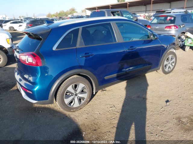 Photo 3 VIN: KNDCB3LC2J5211087 - KIA NIRO 